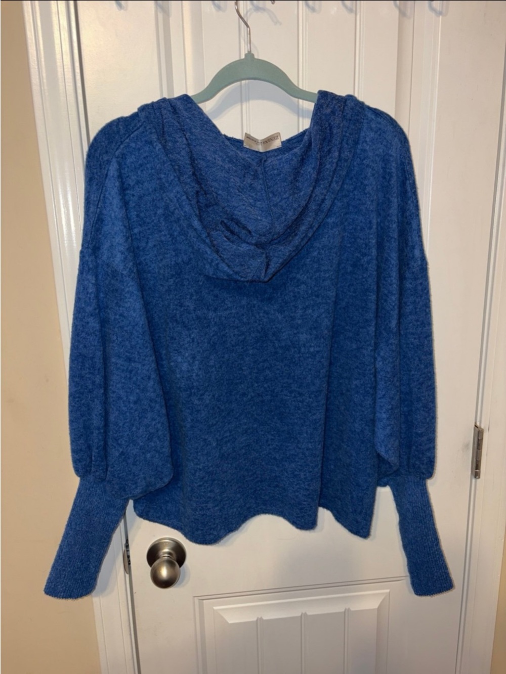 NWOT Zenana Outfitters Plush Blue Hoodie Sweater - Picture 7 of 7